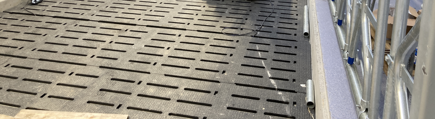 Gummimatta med spår